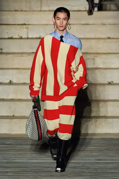 Look 31